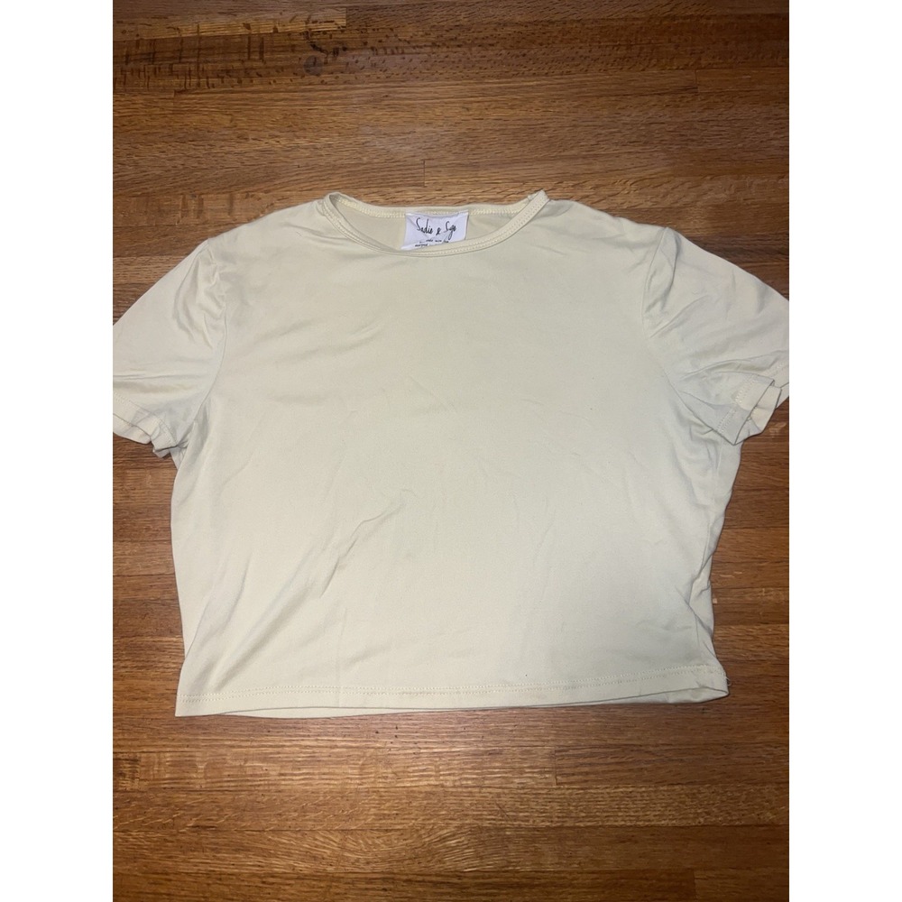 Sadie & Sage Large Pale Yellow Short Sleeve Crop Soft Top